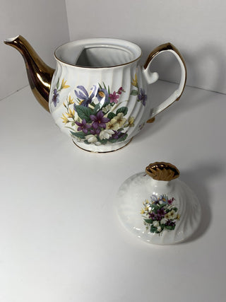 Royal Caldone Teapot RSV