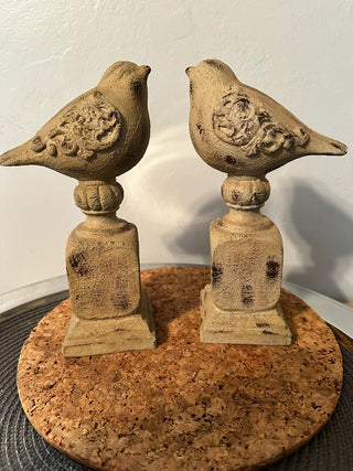 Bird SET (2) Pedestal Textured Resin. MTS