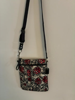 Vintage Floral Daisy COACH POPPY Graffiti Sateen Patent Crossbody Bag Purse