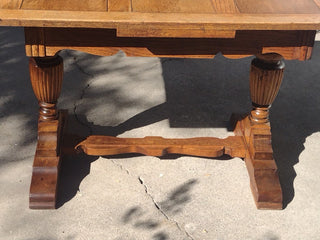 Antique wooden table 3’ x 3’ that extends to 3’ x 5’ rcd