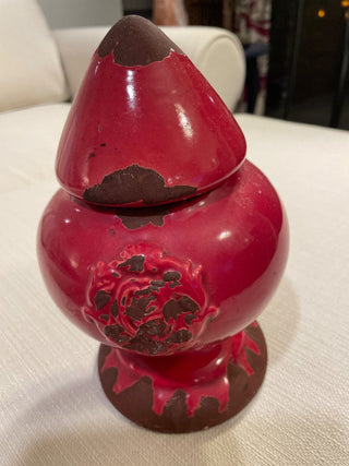 Red decorative jar with lid RSV