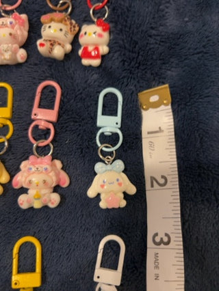 ASSRTD Sanrio Hello Kitty Keychain/Backpack Clip RSV