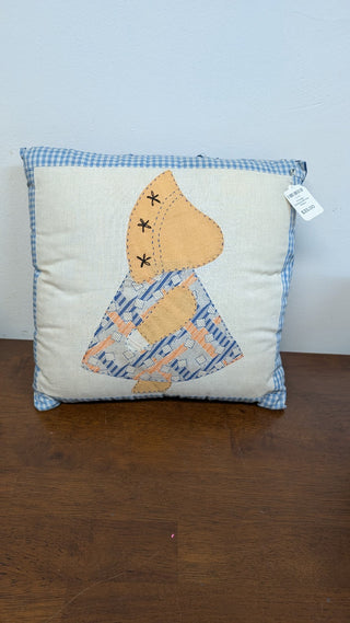 Vintage Handmade Sunbonnet Sue Pillow RSV