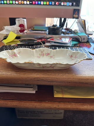 Haviland Limoges Delicate Pink roses Serving Dish, 12"|36582