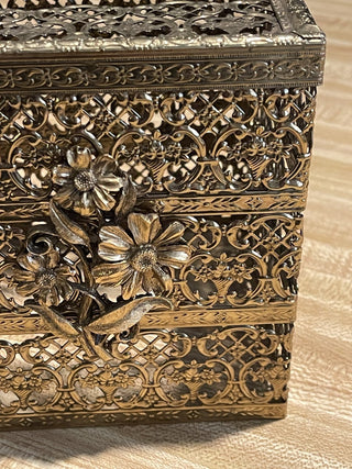 Sq Tissue Box Metal Cover Hollywood Regency Gold--SP MTS