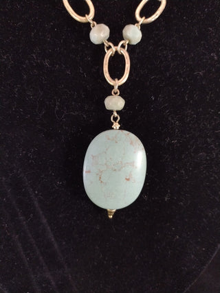 Lia Sophia Gold Tone vintage Necklace RCD|74276