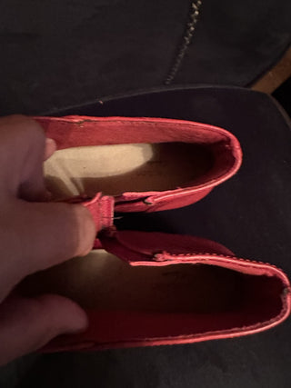 New W/O box Clarks Emily Calle Red Booties size 9.5 #62 VV MTS