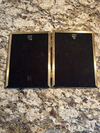 Solid Brass Bi-Fold Frame, 3.5" x 5"    MTS|82993