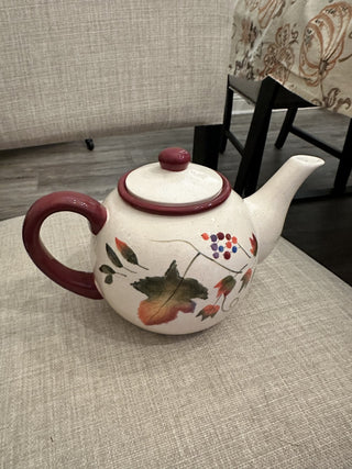 Vintage "Autumn Leaf" Ceramic Teapot MTS|105087