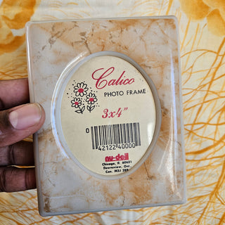 $3 OFF - Vintage Calico Photo Plastic Frame 3x4