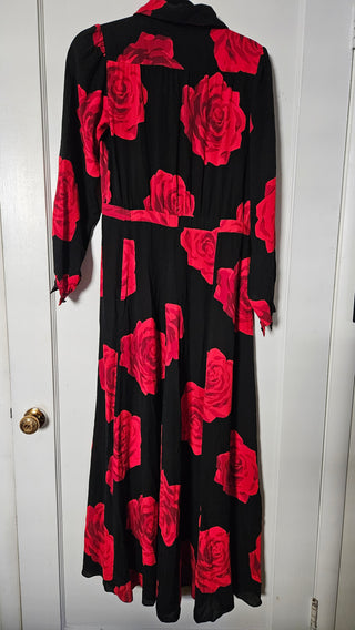 Women's - Co. | Black Long-sleeved Buttoned Dress w/ Red Rose Florals (M/L)