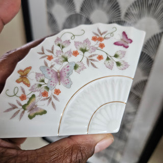 Vintage Avon "Butterfly Fantasy" Fan Jewelry Box (BRI) - MTS