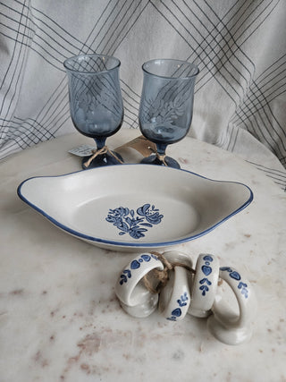35% OFF - Pfaltzgraff Yorktowne Blue Glass Goblet - Set of 2