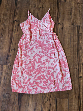 Women's - Nine West - Pink Floral Wrap Dress (XL)