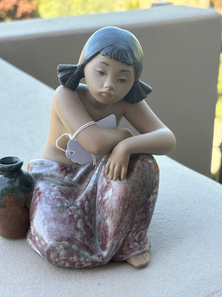Lladro - Retired 2016 Desiree Figurine, made in Spain.  6.25" tall