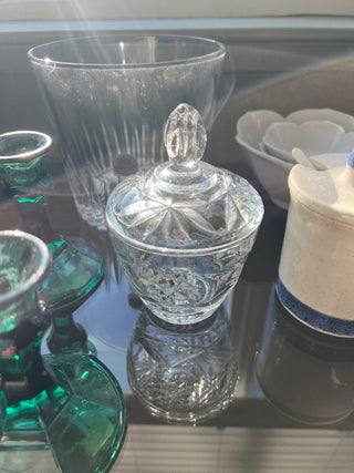 Vintage crystal sugar bowl with lid|55508
