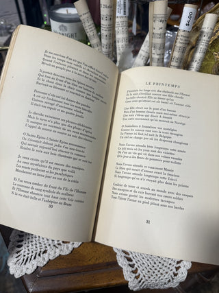 Vintage French Poetry Paperback Book|97252