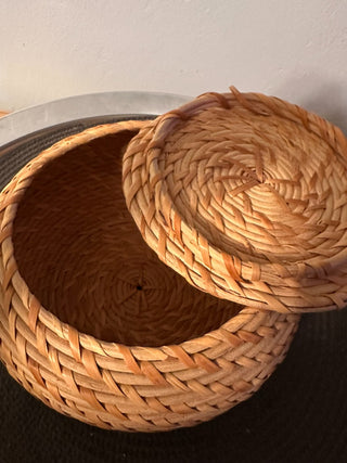 Basket 7.5inch natural round w/lid MTS|131313