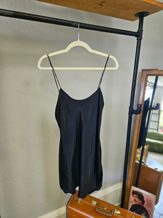 Vtg Victoria's Secret 100% Silk Slip- Size P MTS|111314