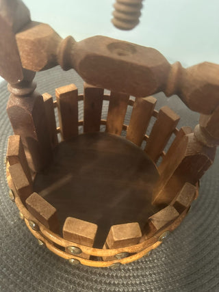 Basket Nut Well w/cracker Vintage MTS|92399