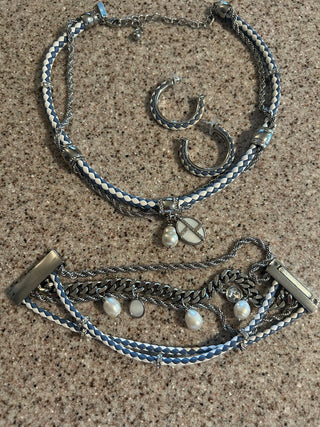 Set of 3: earrings; bracelet; choker