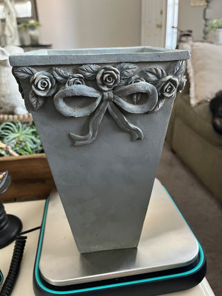 Gray Vase|108743