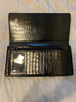 Nordstrom Genuine Leather Clutch/Wallet Black Alligator Pattern, Flap Magnetic Closure