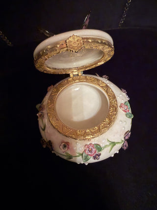 Trinket butterfly box #62 VV MTS