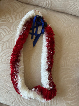 Handmade Hawaiian Eyelash Yarn Lei, Red & white, w/kukui nut at Ribbon