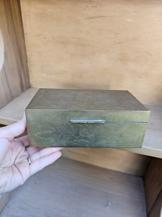 Vintage Chinese Brass Cigarette Box 0SW RSV