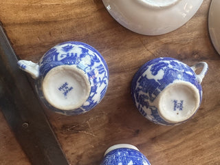 Occupied Japan Blue Willow Miniature Tea set 13 pieces #62 VV MTS