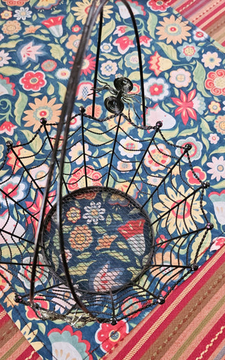 Wire Basket, spider web & spiders, 9.5" round, 11" tall, RSV
