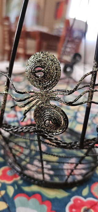 Wire Basket, spider web & spiders, 9.5" round, 11" tall, RSV