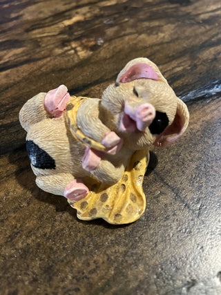 Piggy In A Blanket Figurine RSV