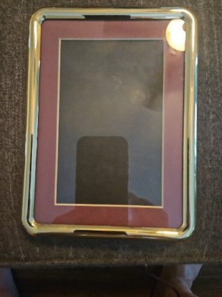 RM826-Gold Frame Maroon Matting