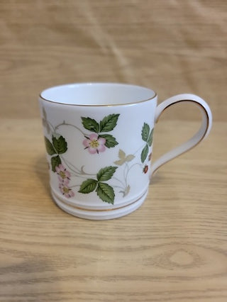 JMD- Wedgewood Wild Strawberry Mug