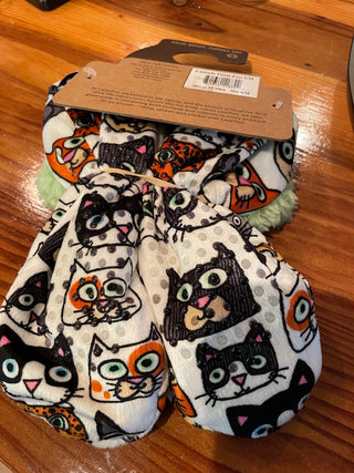 Fuzzy Feet Cat Slippers (new-S/M)~ MTS|113708