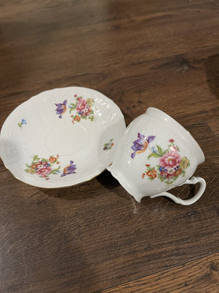 Vintage Thun Bernadotte Purple Flower Tea Cup & Saucer RCD|78007