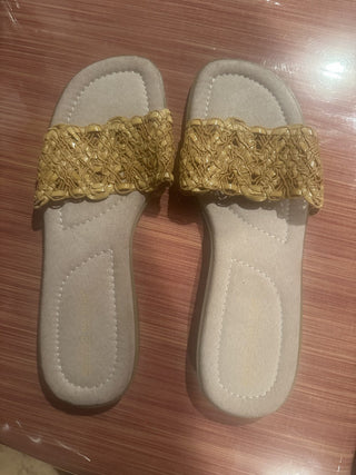 New Montego Bay Club Casual sandal size 8 Yellow and Cream #62 VV  MTS
