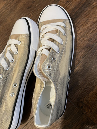 New Women's Size 10 Tan Low-Top (Converse-like) Shoes RCD|117432