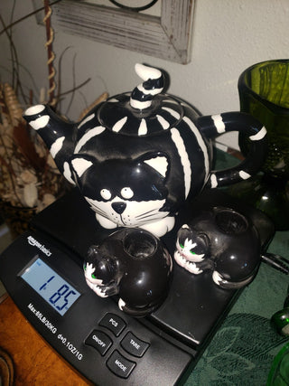 3 piece cute black/white cat teapot with kitten candle holders|100562