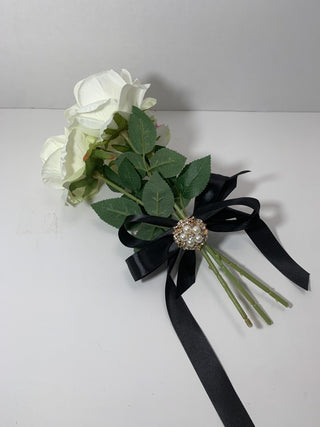 Rose Boquet w/ Brooch|56189