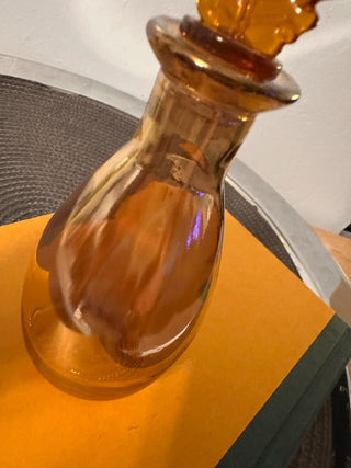 Amber Glass Leaf Topper MTS
