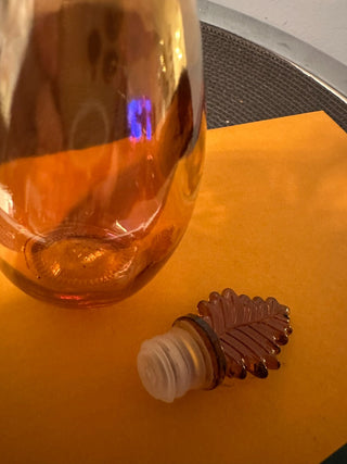 Amber Glass Leaf Topper MTS