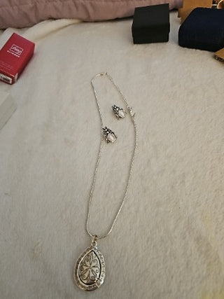 Vintage Pearl Opaque Pendant set With Earring set