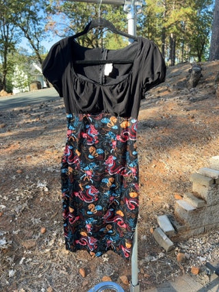 Pinup Couture Dragon Wriggle Dress SZ M