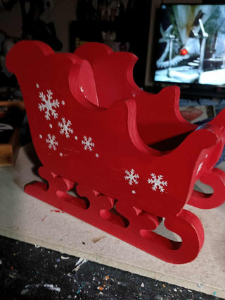 red wooden sleigh rsv|125256