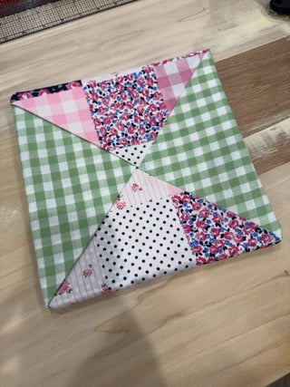 Hot Pad 9.5x9.5 - Green Checkered
