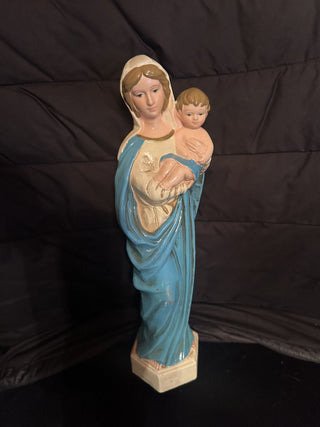 Vintage Blessed Mother Madonna and Child baby Jesus Chalkware Paper Mache Statue Ardco Fine quality made in Japan Religious Alter Statue #62 VV MTS