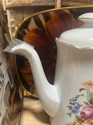 LOVELY VINTAGE FLORAL COFFEE POT NO CHIPS OR CRACKS MADE IN GERMANY EXCELLENT CONDITION (KJS) RCD